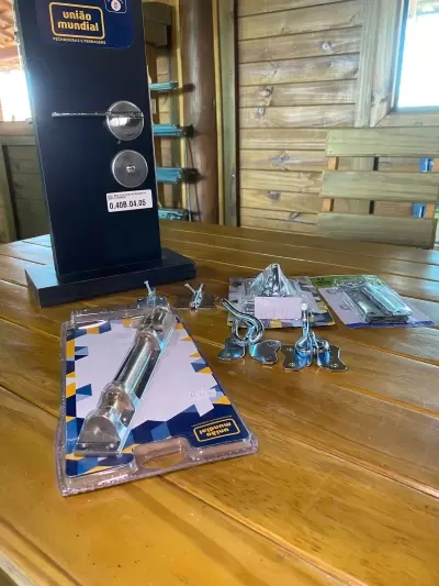 Fechaduras e Acessórios 